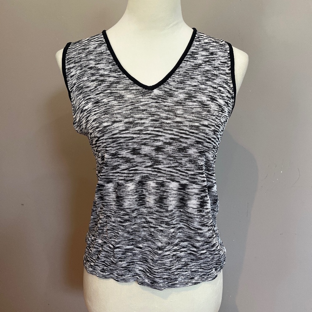 Nygard Collection VNeck Tank